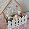 Handgemachtes Haus mit Garten