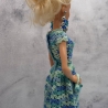 Buntes Puppenkleid und Zubehör für 1:6 Puppen (Barbie, Steffi)