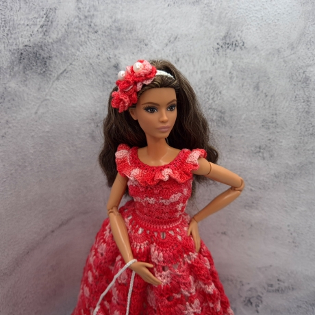 Rotes Puppenkleid und Zubehör für 1:6 Puppen (Barbie, Steffi)