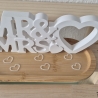 Mr.&Mrs. Schriftzug mit Holzuntersetzer