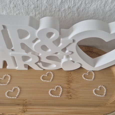 Mr.&Mrs. Schriftzug mit Holzuntersetzer