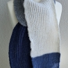 Schal - handgestrickt - leicht und wärmend-unregelmäßige Streifen