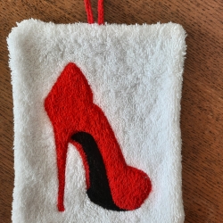 weißer Waschhandschuh mit roten High Heels für Erwachsene