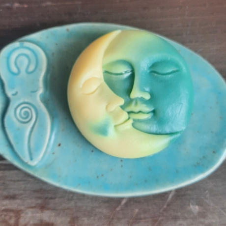 Sonne / Mond Patchouliblüte“ Duschseife vegan