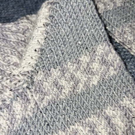 Socken Gr. 40/41 / handgestrickt / Glitzerfaden grau/weiß