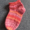 Kindersocken Gr. 26/27 Rollrand / Lochmuster / rot-orange-rosa