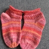 Kindersocken Gr. 26/27 Rollrand / Lochmuster / rot-orange-rosa