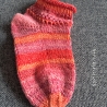 Kindersocken Gr. 26/27 Rollrand / Lochmuster / rot-orange-rosa