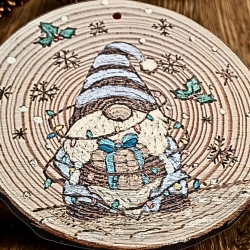 Baumscheibe Wichtel – handgebrannteht | Winterdeko Geschenkidee Baumscheibe Wichtel – handgebrannteht | Winterdeko Geschenkidee