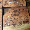 4er-Set handgebrannte Holzuntersetzer „Winterwichtel“