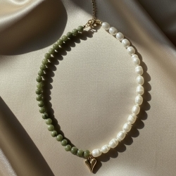 Jade Halskette grün mit Süßwasserperlen & Herz