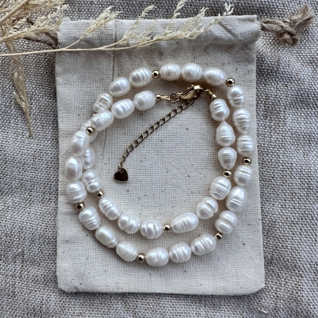 Zarte Halskette aus echten Süßwasserperlen 