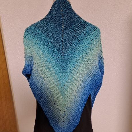 Gehäkeltes tiefes Dreiecktuch 