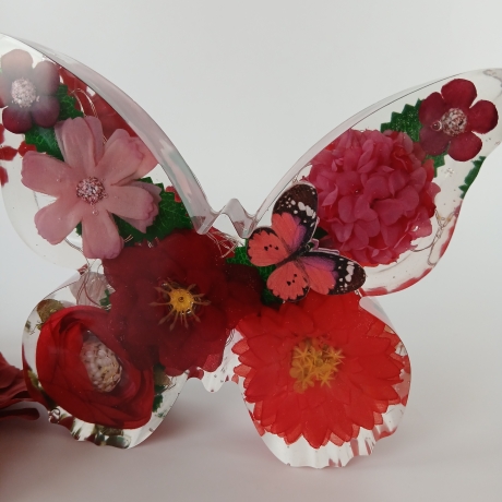 Epoxidharz Schmetterling beleuchtet