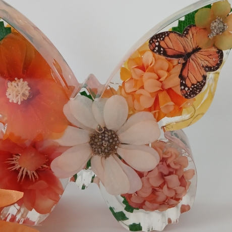 Epoxidharz Schmetterling beleuchtet