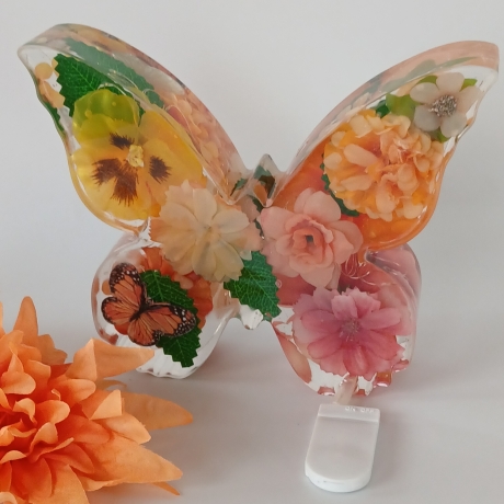 Epoxidharz Schmetterling beleuchtet