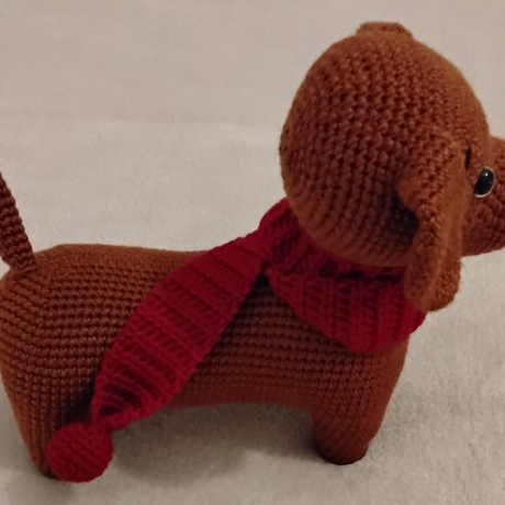 Amigurumi-Stofftier, gehäkelt: Hund - Dackel 