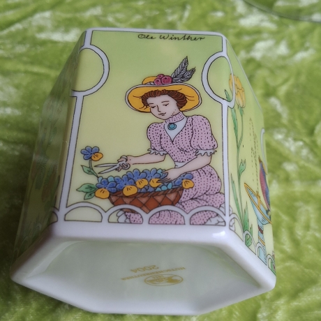 Im Garten - Erlebnisreise auf Porzellan - Porzellandöschen