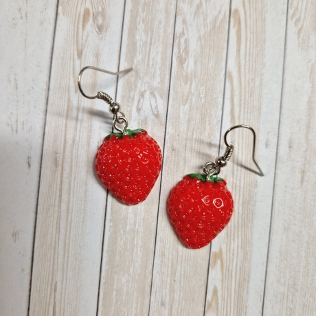 Sommerliche Ohrringe Ohrhänger Erdbeere