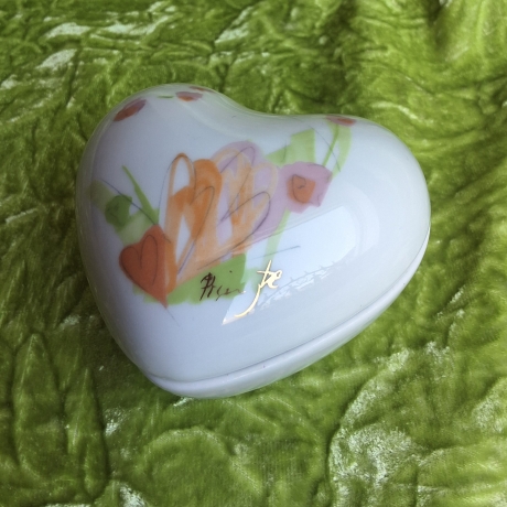 Frühling, Herzen, Leichtigkeit - modern interpretiert.