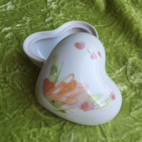 Frühling, Herzen, Leichtigkeit - modern interpretiert.