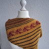 Asymetrisches Dreieckstuch - handgestrickt - mit Einstrickmuster