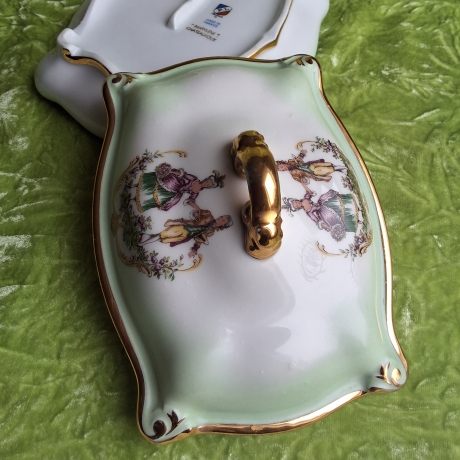 Historisierendes Rokoko - Französische Eleganz der 1960er Jahre