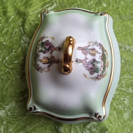 Historisierendes Rokoko - Französische Eleganz der 1960er Jahre