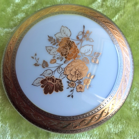 Limoges. Eleganz in Gold. Marta Marzotto. 