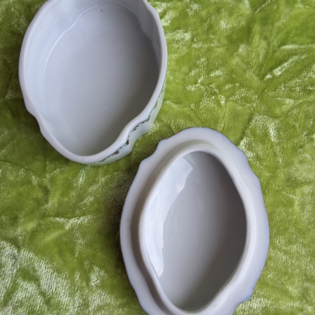 Thüringer Landblumen mit filigraner Goldspitze.