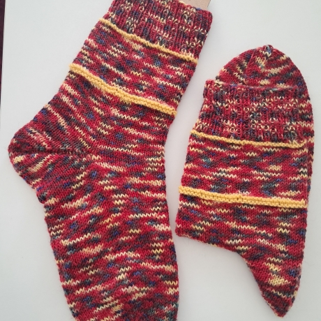 Socken  Gr. 40/41 - handgestrickt - rot / bunt