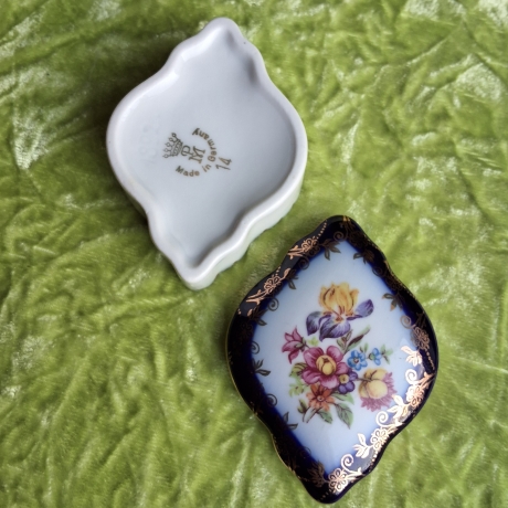 Bezaubernde Pracht. Neobarock mit Thüringer Landblumen.