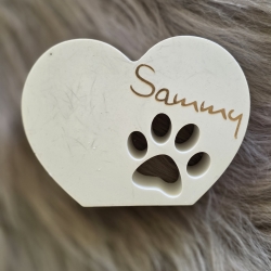 Erinnerungspfote stehend aus Giesskeramik mit Tierhaaren