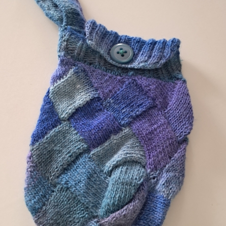Tasche - handgestrickt - beutelform - aufbewahrung