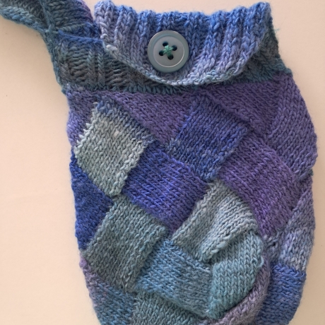 Tasche - handgestrickt - beutelform - aufbewahrung