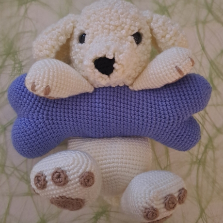 Gehäkelter Deko-Hund mit Knochen | Handgemachte Türdeko 