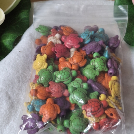 Perlen,  Magnesitperlen, synthetisch,  Schildkröte 