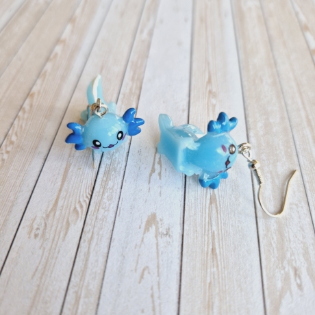 originelle Ohrringe Ohrhänger Axolotl blau