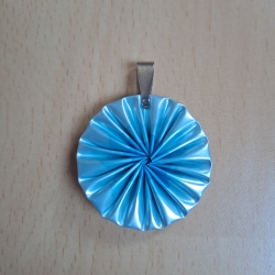 Kettenanhänger aus Kaffeekapsel, hellblau, Upcycling