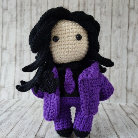 Alexavius GNTM '26 inspirierte Amigurumipuppe 