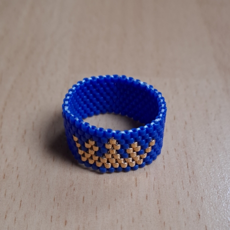Ring aus Miyuki Delicas,blau/gold, Handarbeit