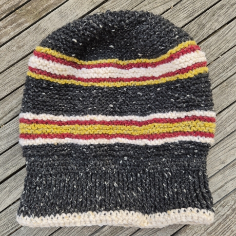 gestricktes Very Slouchy Beanie aus leichtem Tweedgarn