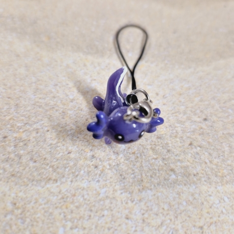 Handyanhänger Axolotl lila Geschenkidee 
