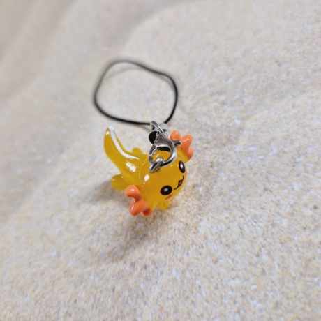 Handyanhänger Axolotl gelb Geschenkidee 