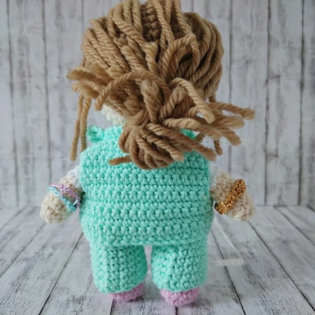 Jill Deimel inspirierte Amigurumipuppe
