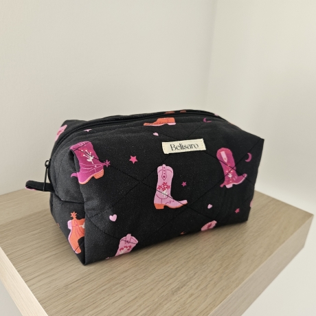 Kosmetiktasche Pippa Texas Cowgirl schwarz 