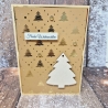 Weihnachtskarte mit Tannenbaum aus Holz