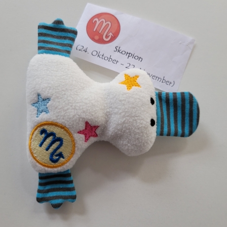 Kuscheltier Ente weiß, Stofftier mit Sternzeichen - Skorpion