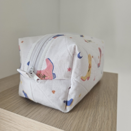 Kosmetiktasche Pippa Texas Cowgirl weiß