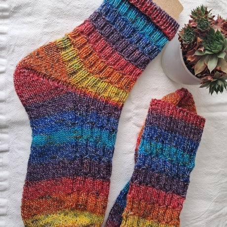 Socken - Gr.40/41- handgestrickt - bunt - Streifen